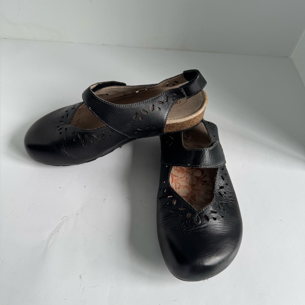 Aetrex Black Leather Cheryl Mary janes Size 9 - Picture 4 of 15